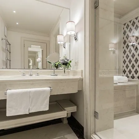 شقة La Dimora Di San Maurizio 1- Dimora Italia - *